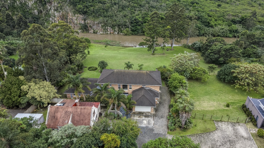 6 Bedroom Property for Sale in Dorchester Heights Eastern Cape